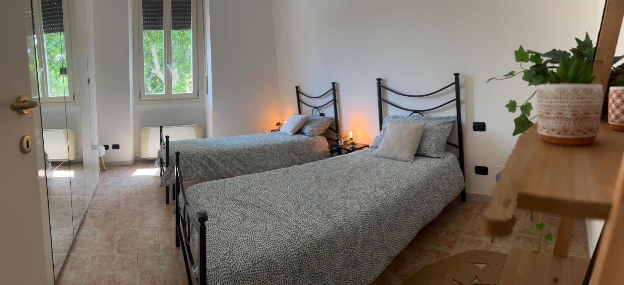 Casa Polly 2 - Ampio E Comodo Appartamento A Voghera Dış mekan fotoğraf